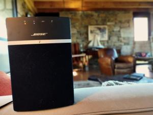 Large farmhouse with garden and sea view for 8 people