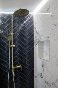 Luxurious Apartment in the HEART of DUBAI MARINA - Tram and Metro