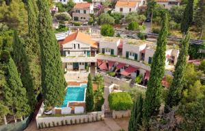 Pet Friendly Home In Supetar With House Sea View