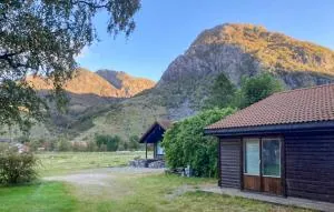 2 Bedroom Gorgeous Home In Vikeså - Vikeså