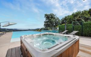 Gorgeous Home In Les Adrets-De-Lestére