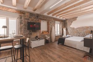 CALLE DE BERNARDIS 1 l BB APARTMENTS TRIESTE