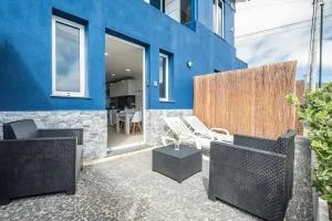 Serene Blue Escape by Madeira Sun Travel - Relógio do Poiso