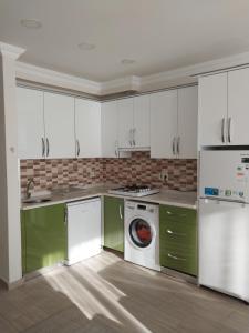 Yalçın Star Residence Flat with Sea Views