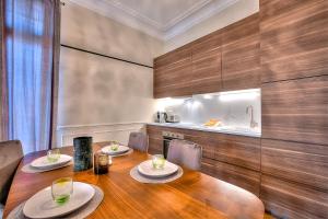 FAR5 - 3 chambres à deux pas de la rue dAntibes