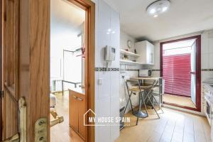MyHouseSpain - Apartamento con Parking Caja Mágica