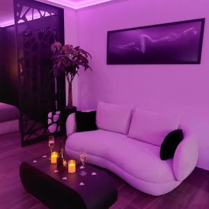 LA NUIT DES SECRETS Love Room 4 étoiles avec Jacuzzi et Sauna