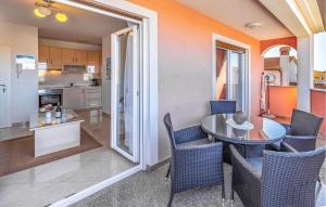 1 Bedroom Nice Apartment In Medulin