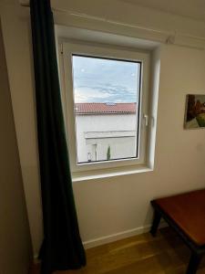 Chambre privée climatisée avec salle de bains partagée-le Sapin