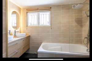 Appartements Maison a deux pas du port : photos des chambres