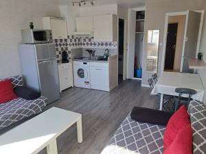 Asphodèle, Joli studio avec parking, 2 pas des plages et du Port