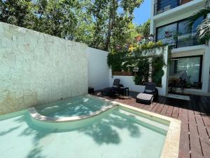 Caracol Garden Villa in Forest Nook