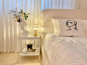 CHOI STAY in Sinsa Apgujeong Kang-nam K-star rode - Apartments, Seoul