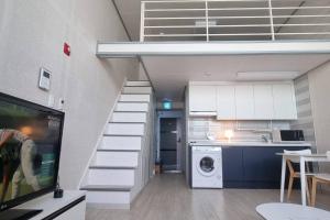 W House r505 Queen 2beds