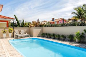 Refúgio Exclusivo em Jurerê: Luxo com Piscina