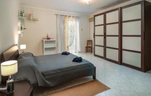 Stunning Apartment In Santa Venerina