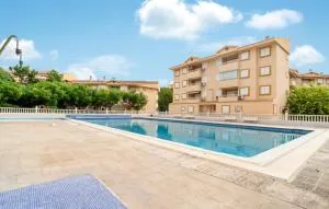2 Bedroom Lovely Apartment In Oropesa - 贝尼卡西姆