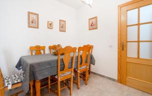 2 Bedroom Lovely Apartment In Oropesa