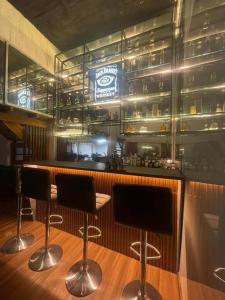 Exclusivo Apartaloft Privado frente Parque Lleras