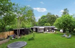 4 Bedroom Cozy Home In Vejby - Helsinge