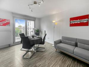 Appartements Balcon prive, parking gratuit, Orly 5 kms : photos des chambres