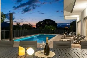 New!Villa Giro - Podgrađe