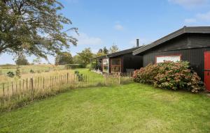 Cozy Home In Askø With Wifi