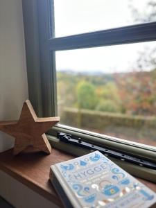 Oak + Stars Hideaway