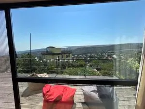 მყუდრო სახლი ფუნიკულიორის პარკთან - Bolnisi