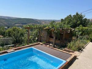 მყუდრო სახლი ფუნიკულიორის პარკთან