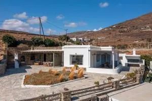 Andrea's Tinos House - Agios Sostis