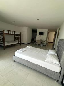 Apto704 CON VISTA AL MAR BAHÍA DE SANTA MARTA