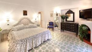 Small Double or Twin Room room in Hotel Villa Brunella