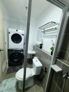 Palawan Cozy 2BR w Washer, Dryer, Gym, Pool for 6