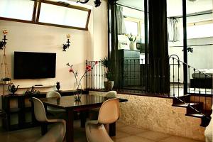 LOFT SUL FIUME center home