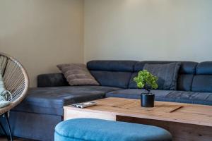 Getaway 2 Bedroom Dream Apartment - free parking