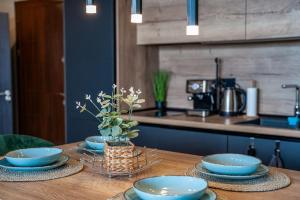 Getaway 2 Bedroom Dream Apartment - free parking