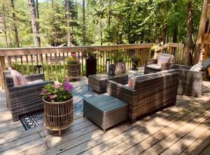 Majestic Lake Front Chalet