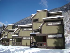Rio Hondo Condominiums