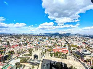 City View Oasis KS Bed, Pool, Hot Tub & Gym