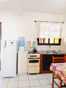 6 - Apartamento de 02 quartos com jacuzzi em Bombas