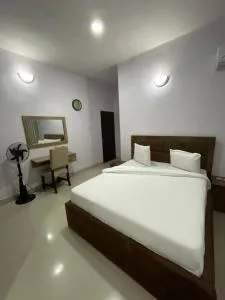 Bots Luxury Apartment - Oke Ogun