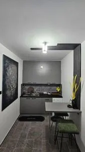 Minihouse ModernPrivateCentral - Orllan