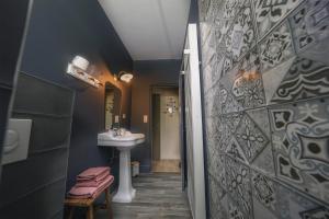Sejours chez l'habitant Domaine de Neuvon : Chambre Double avec Terrasse