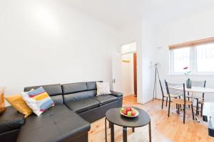 Blarney Apt 1BR Sleeps 4