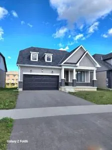 Luxury bungalow in Thorold near Niagara falls - Fonthill