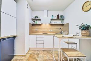 Appartements LE PTIT HONORE - Appartement 2 pers - Centre Cosy WiFi Clim Garage : photos des chambres