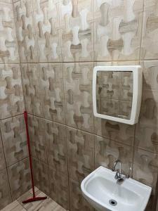 Casa 1 ótima localização, reformada e moveis novos