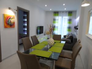 Laura Deluxe Apartment