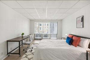 East 116 I Corporate 1Bd Suite in Rochester I Gym